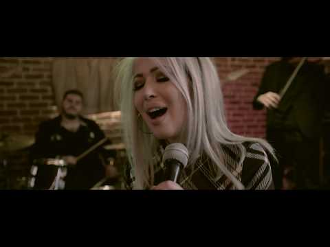Laura - Iar mi-e dor de tine (Official Video)