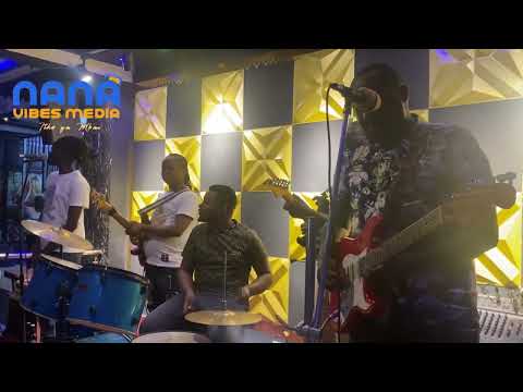 "MUTINGWANGWA" BY ALBANUS MUUNGAMI BEING PERFORMED LIVE ON STAGE.🔥THIS SONG IS SOMETHING ELSE🙌🔥