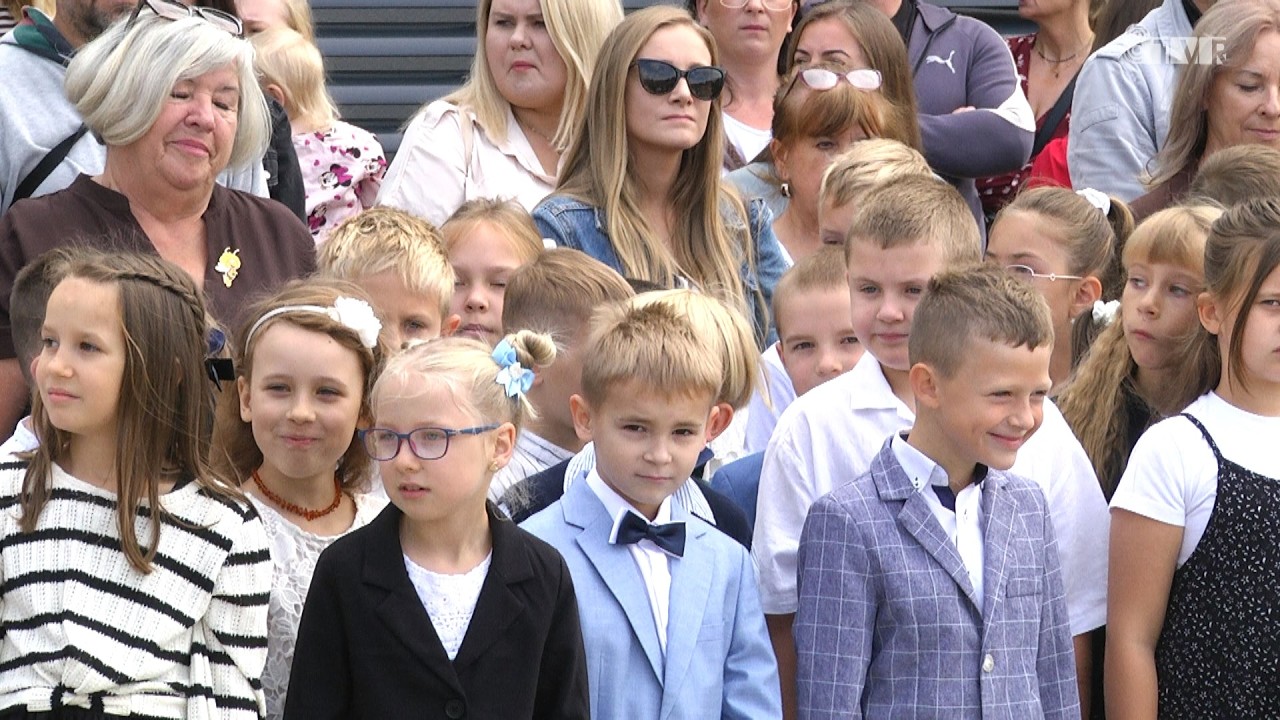 Rozpoczęcie roku szkolnego w Szkole Podstawowej nr 4 w Sieradzu