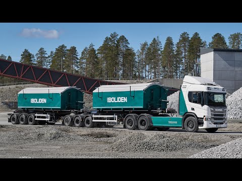 This 74-tonne Scania electric truck runs 19 hours a day at the mine