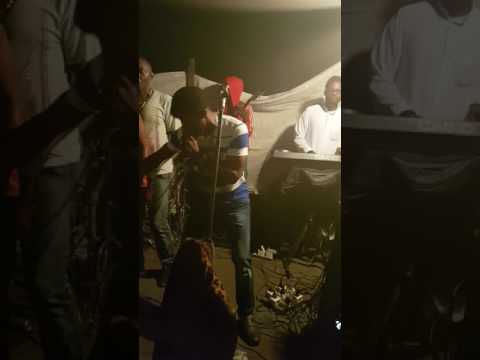 Swede swede nouvelle image de Betabass en répétition à Kinshasa