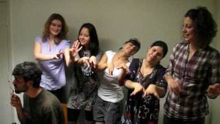 Greek guy singing in Serbian - Molitva