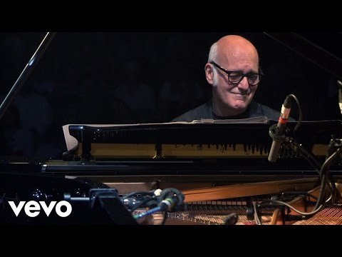 Ludovico Einaudi - Twice (Live In London / 2016)