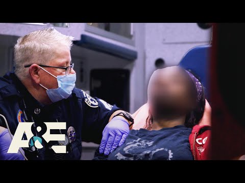 Nightwatch: EMTs Comfort Emotional Patient After Miscarriage | A&E