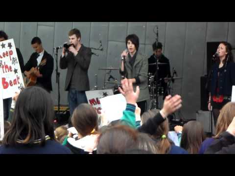 Bobby Andonov Sings 'Come Play Your Part'