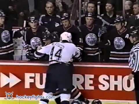Steve Staios vs Todd Bertuzzi