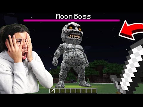 SouKa -  THE SCARY MOON BOSS APPEARS IN MINECRAFT!!  (They want to eat us)