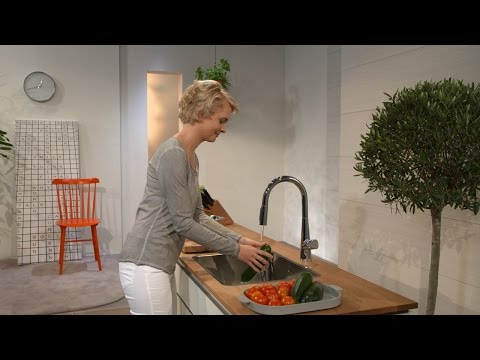 Lifestyle: Single lever kitchen mixer 200  pull-out spray
