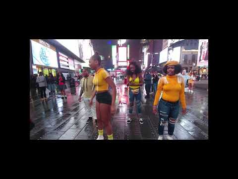 Beyonce #BeforeILetGoChallenge Time Square Ft. Fatman Scoop