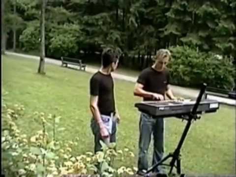 Raspjevane meraklije - Bratunacke dimije - (Official video 2006)