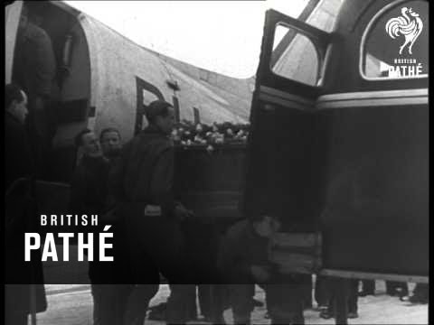 Grace Moore's Body From Plane (1947)