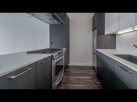 A sunny 1-bedroom #3111 on the Loop / River North border at OneEleven A sunny 1-bedroom #3111 on the Loop / River North border at OneEleven