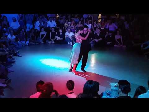 MARIANO "CHICHO" FRÚMBOLI y MOIRA CASTELLANO en Viva La Pepa Milonga (3/3)