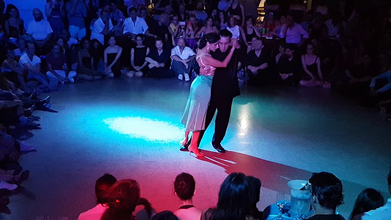 MARIANO "CHICHO" FRÚMBOLI y MOIRA CASTELLANO en Viva La Pepa Milonga (3/3)