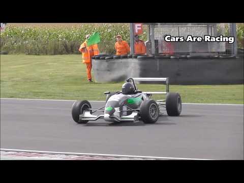 Castle Combe Finals Day 2018 - Crash and Action