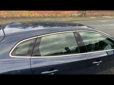 Volvo V40 2013 - Image 2
