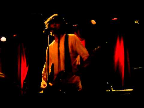 Autolux - "Robots In The Garden" @ La Sala Rossa ( August 25th 2010 )