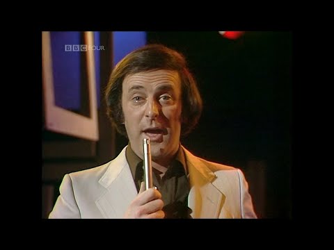 Terry Wogan  - The Floral Dance  - TOTP  - 1978