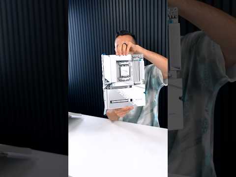 The Future of PC Building - Aorus X870E Stealth Ice