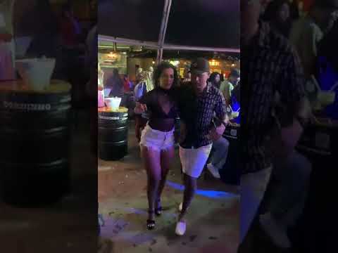 Dançando pagode capixaba - além da cama Samba Jr