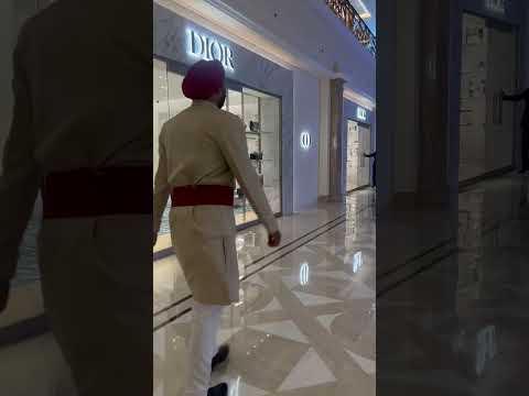 Delhi ke Mehnge mall me Mehngi shopping 🛍️