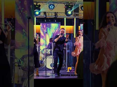 Când și noi ne surprindem pe scenă 😲 | Trupa MATES LIVE