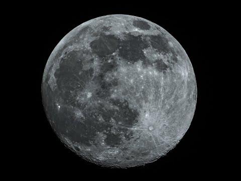Waxing Gibbous Moon (16/03/22)