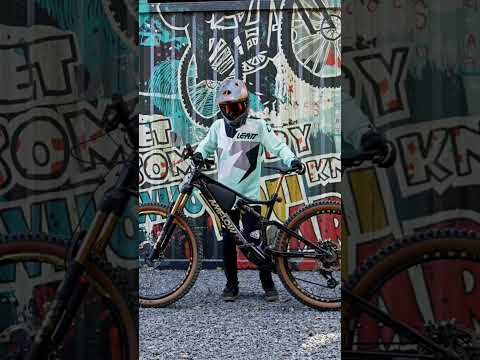 Which vibe of the Amflow PL suits your ride today? 🚵 #amflowbikes #mtb #emtb