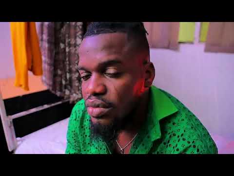 Button Rose and Jaci Distribui 