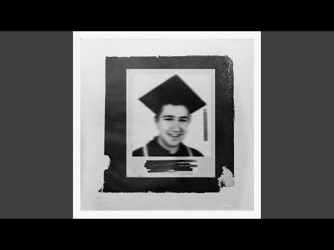 Video thumbnail for Onlar Şehre Dönecek Bir Akşam