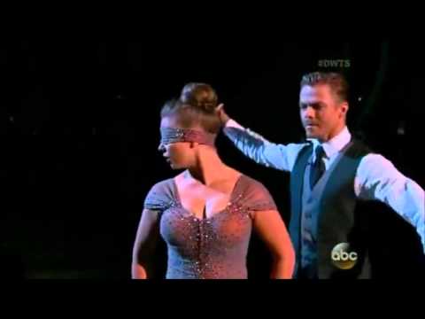 Bindi Irwin & Derek - Week 9 - Viennese Waltz