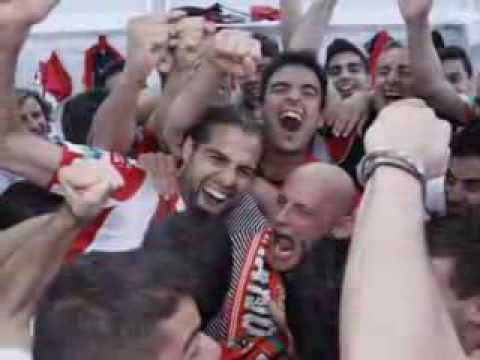 Feo , fuerte y formal