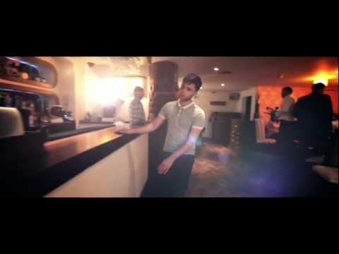 Retraplayer - Drinks In Helsinki