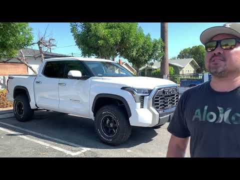2022 Tundra on King Shocks, Total Chaos UCA and OME Springs