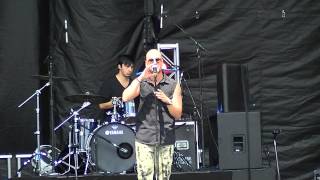 Massari &quot;Be Easy/Real Love&quot; Live in Vancouver