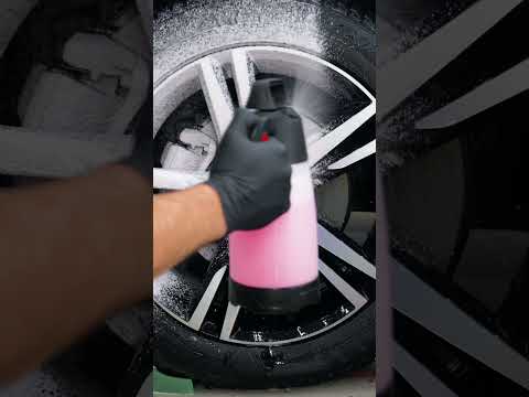 Deep Cleaning This Filthy Volvo Wheel