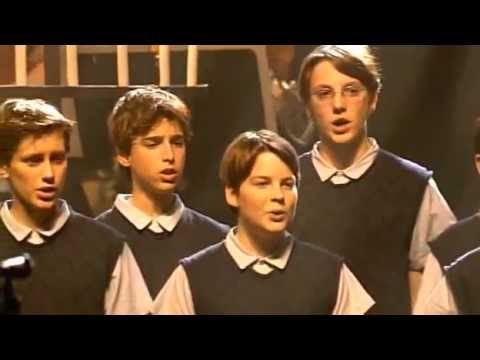 les choristes en concert a  Paris 2005