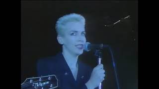 Eurythmics I Need You Live 1987