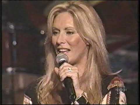 Nanette Workman et Dan Bigras  -  Lady Marmelade / Les 3 petits cochons