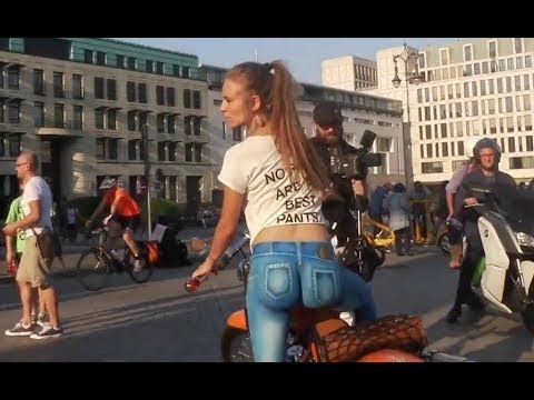 download lagu mp3 mp4 Body Jeans, download lagu Body Jeans gratis, unduh video klip Body Jeans