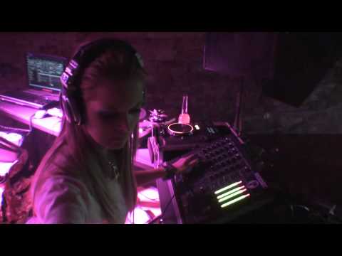 B.UNQ! @ Technologica vol.2, GOX club, Prague CZ, 25.2.2011 part1