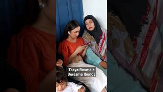Download lagu Tasya Rosmala Bersama Ibu, Salim dulu sebelum manggung #tasya_rosmala #tasyarosmala #shorts mp3