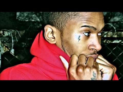 Scorcher & Infecta Ft. Darren B -  She Don't Know My Name