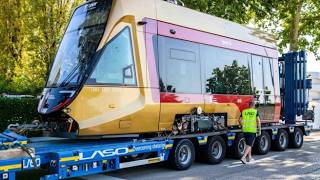 Il primo tram a Bologna: il convoglio partito dalla Spagna raggiunge Borgo Panigale