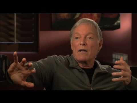 Richard Chamberlain discusses audience reaction to "The  Thorn Birds" - EMMYTVLEGENDS