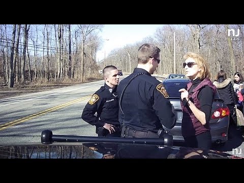 download lagu mp3 mp4 Do You Know Who I Am, download lagu Do You Know Who I Am gratis, unduh video klip Do You Know Who I Am