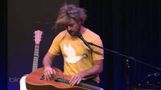 Xavier Rudd - Love Comes and Goes (Bing Lounge)