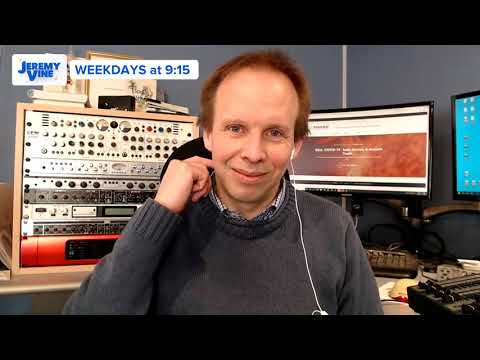 Virologist Dr Chris Smith advises vulnerable callers on coronavirus