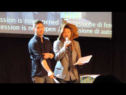 JIB5 - End of Jensen Saturday panel, joined by Misha to reenact Hitch