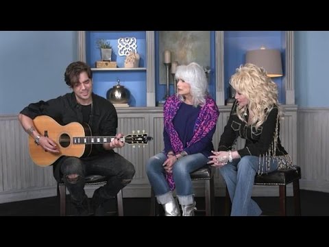 Waylon zingt Mama's Hungry Eyes met Dolly en Emmylou - RTL LATE NIGHT